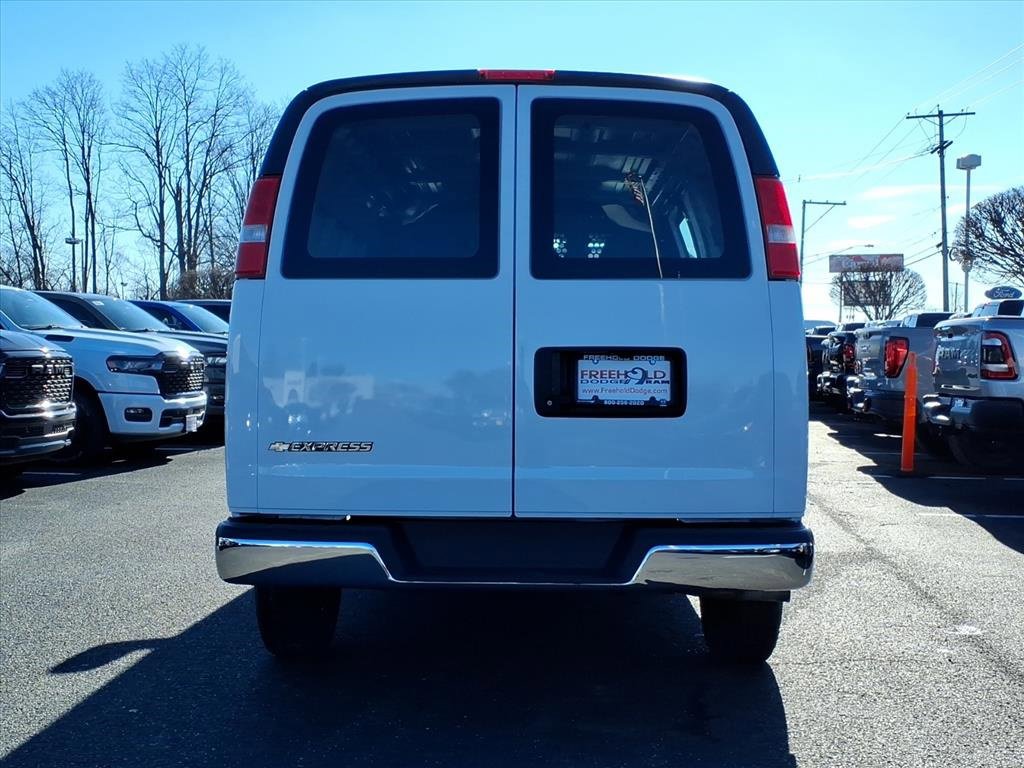 Used 2024 Chevrolet Express 2500 w/ Driver Convenience Package image 13