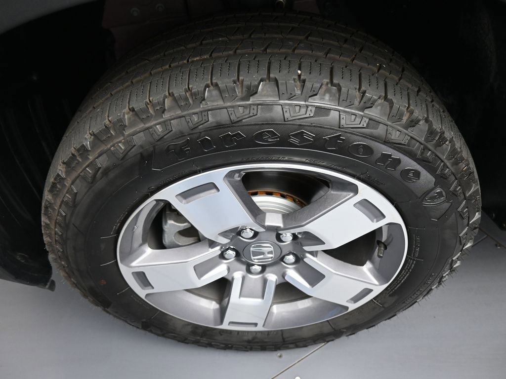 Certified 2025 Honda Ridgeline RTL image 14