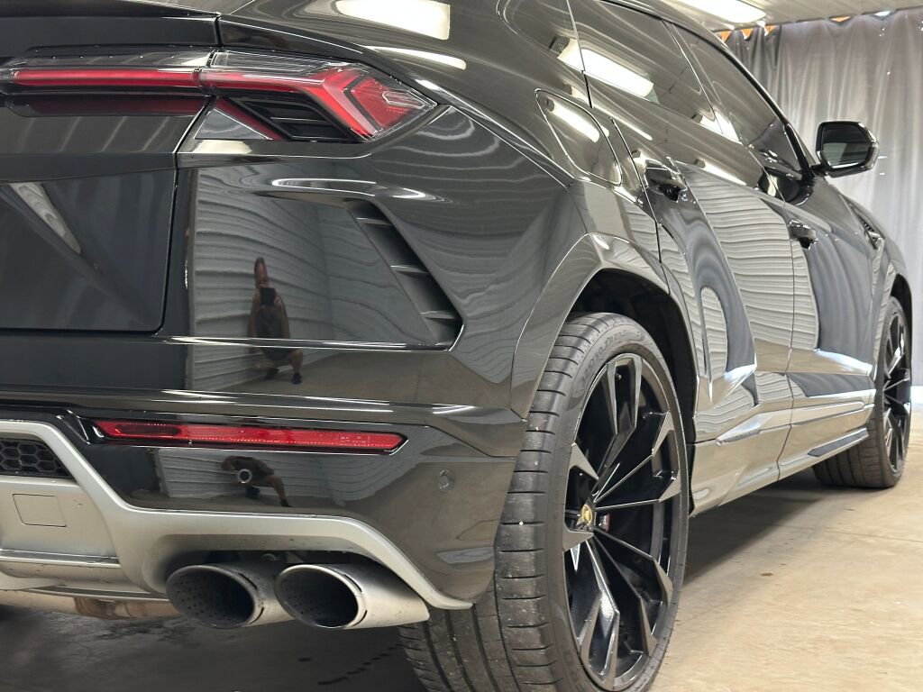 Used 2020 Lamborghini Urus image 34