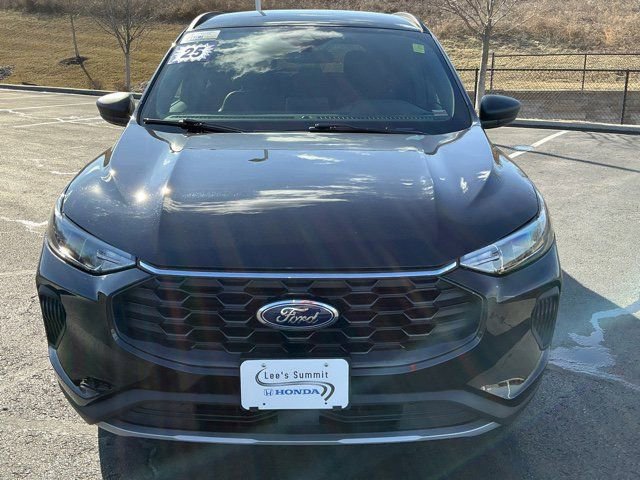 Used 2025 Ford Escape ST-Line image 10