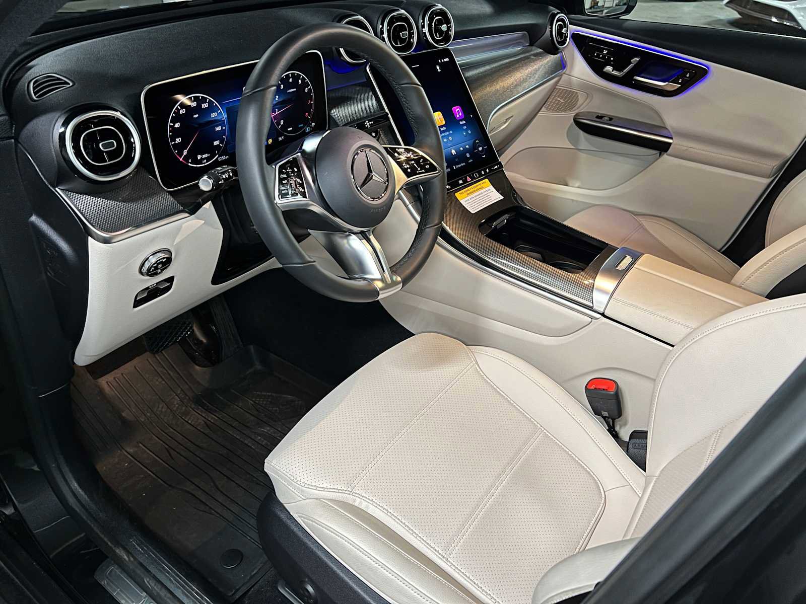 Certified 2026 Mercedes-Benz GLC 300 4MATIC image 25