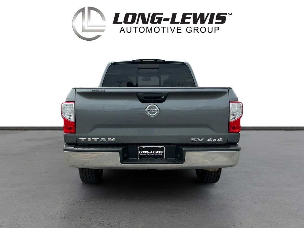 Used 2018 Nissan Titan SV AWD/4WD image 5