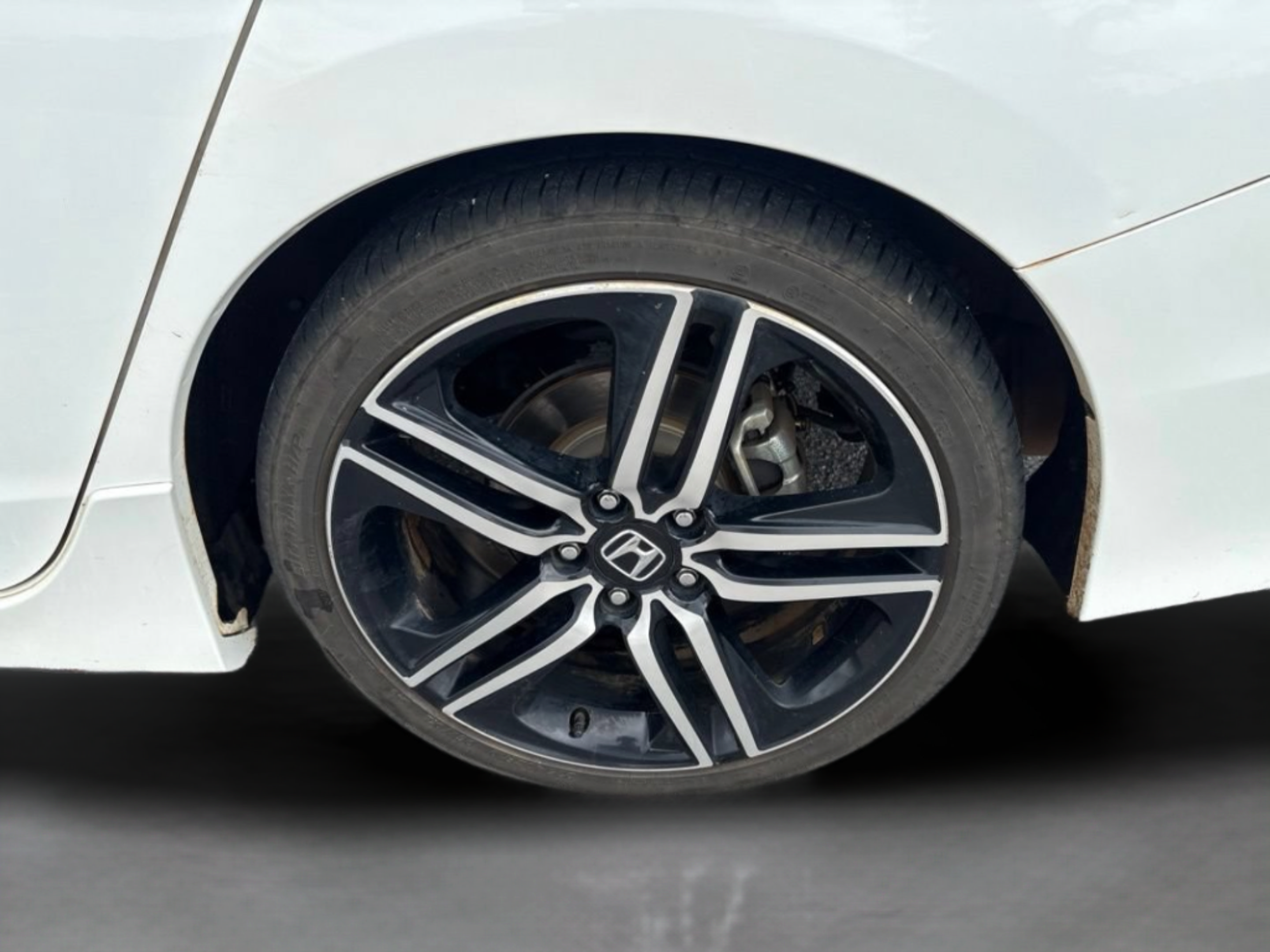 Used 2017 Honda Accord Sport Special Edition image 31