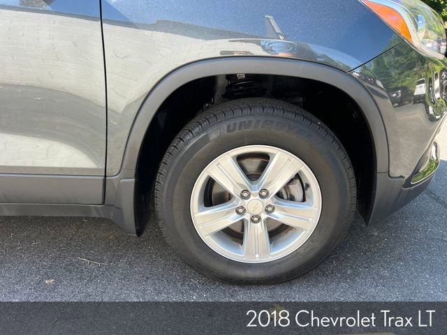 Used 2018 Chevrolet Trax LT w/ LT Convenience Package AWD/4WD image 30