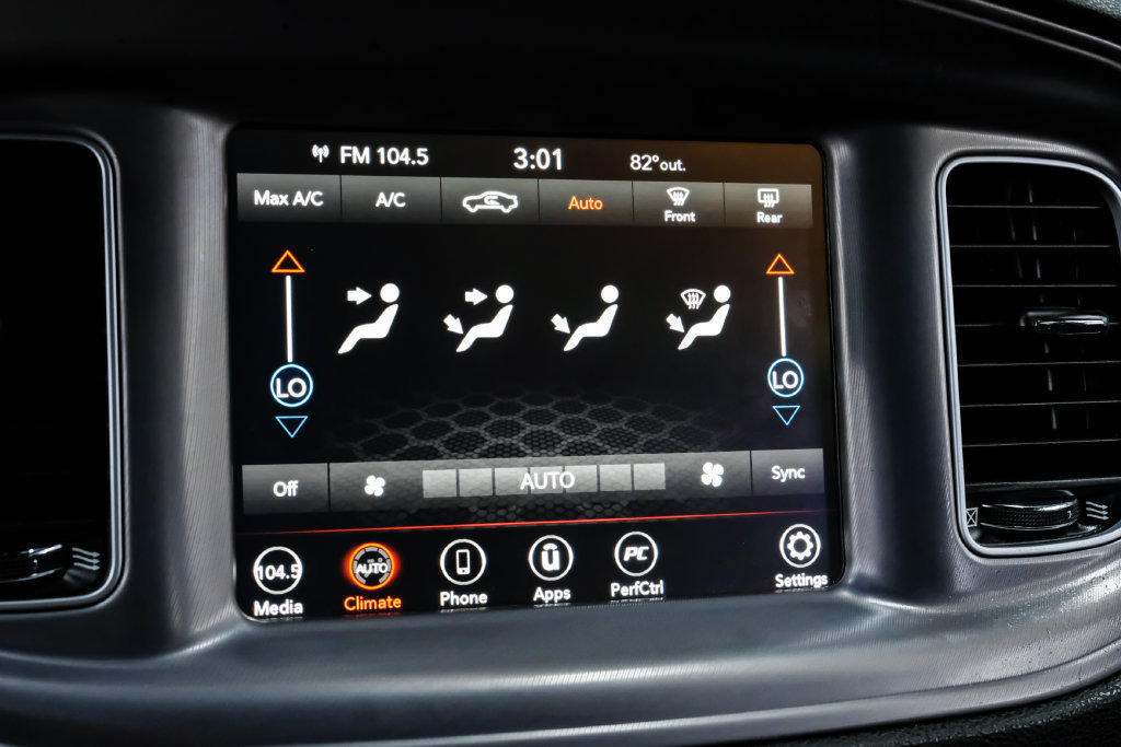 Used 2023 Dodge Charger R/T RWD image 28
