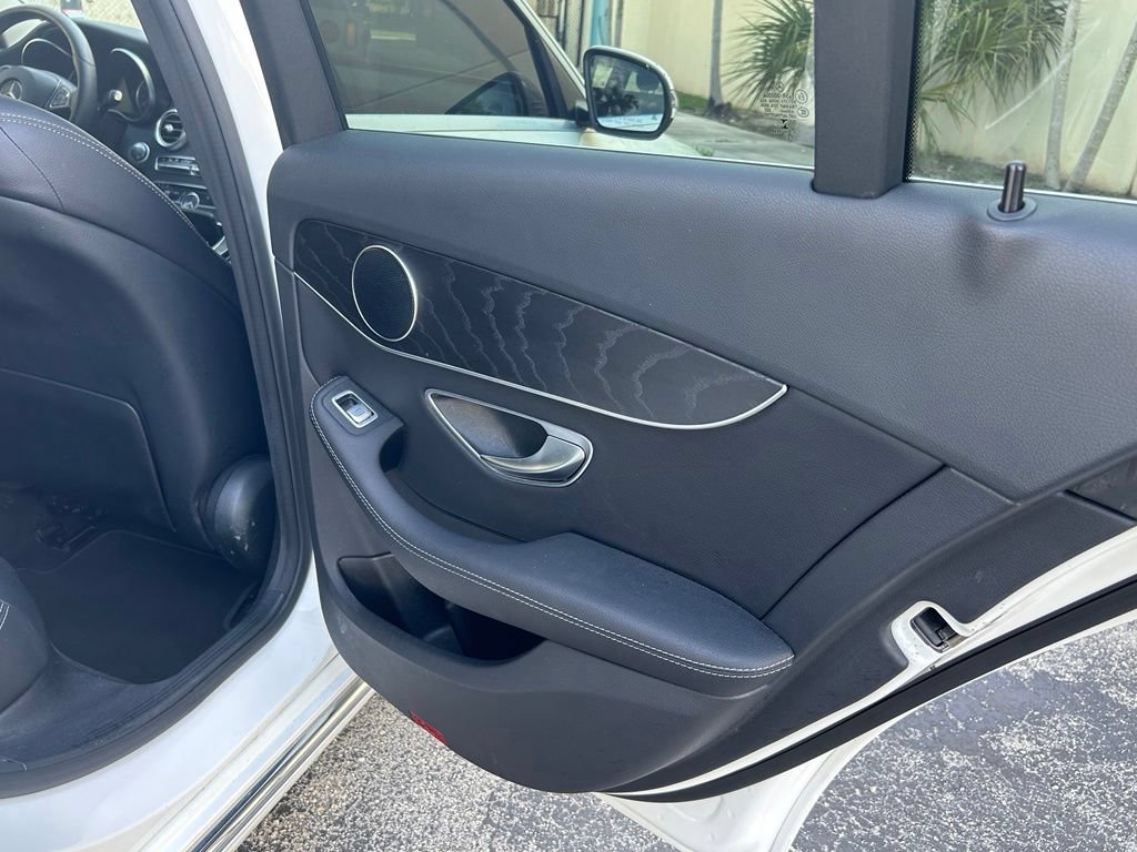 Used 2016 Mercedes-Benz C 300 Sedan image 32