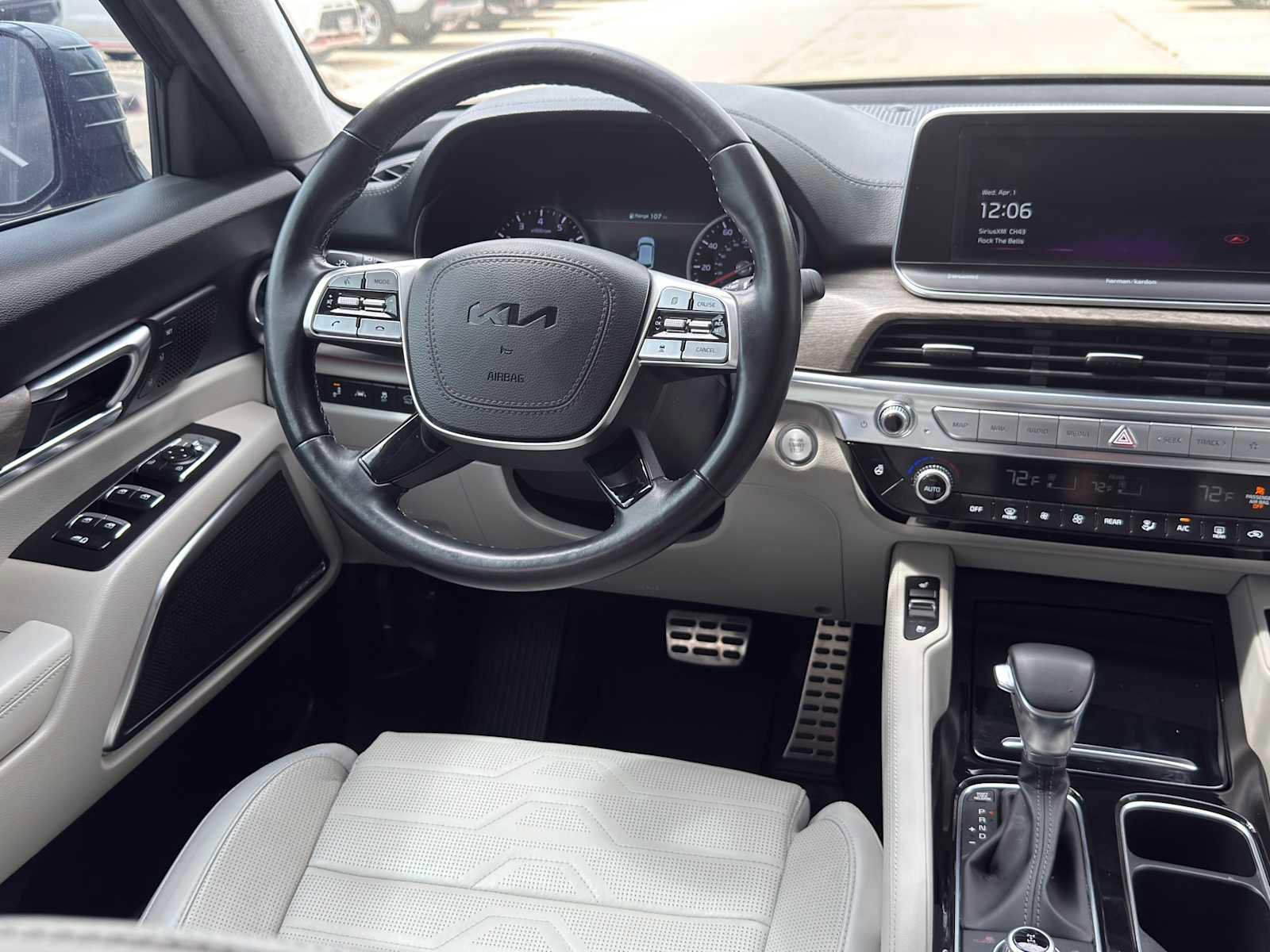 Certified 2022 Kia Telluride SX w/ SX Prestige Package image 25