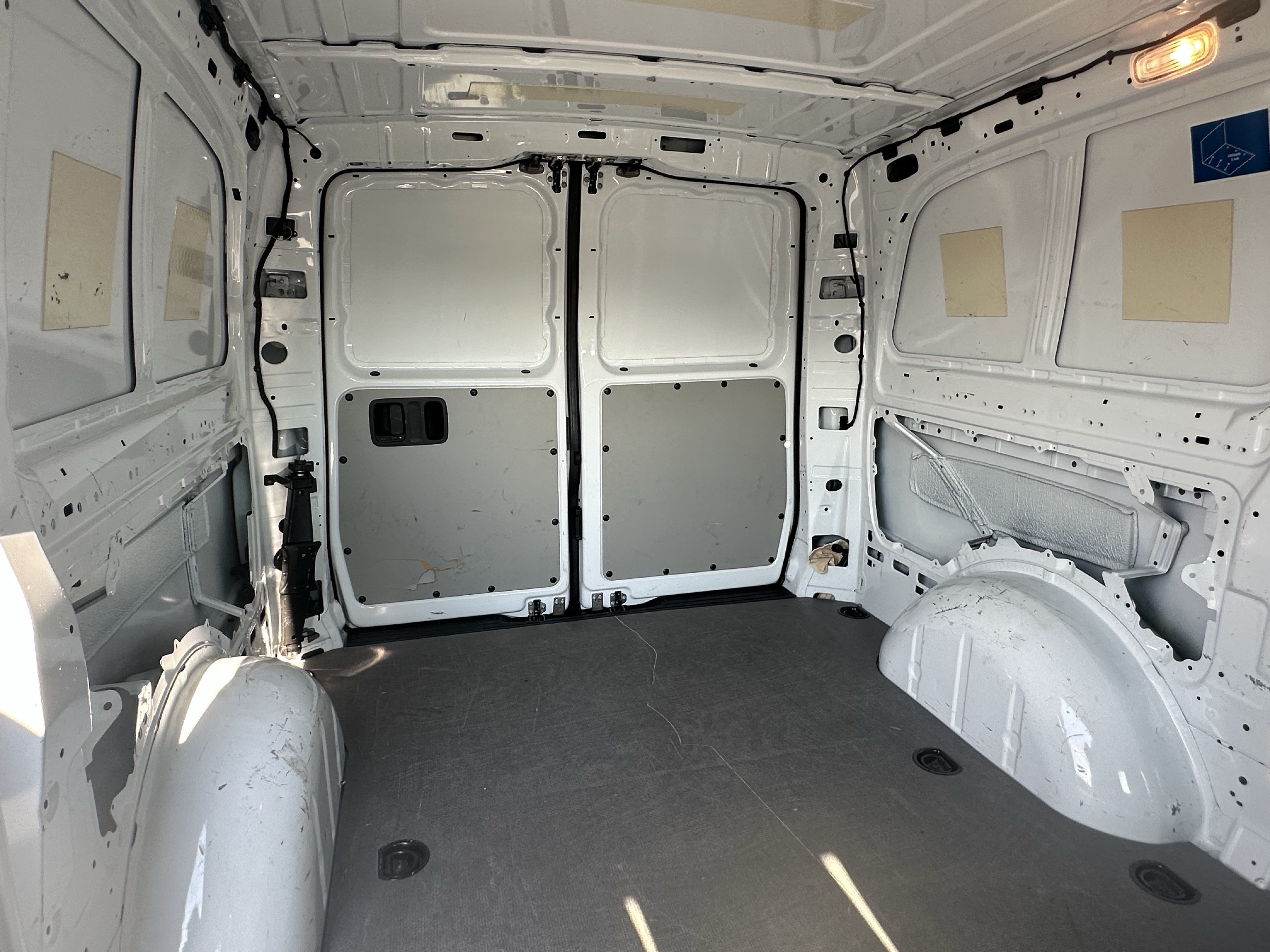 Used 2022 Mercedes-Benz Metris image 16