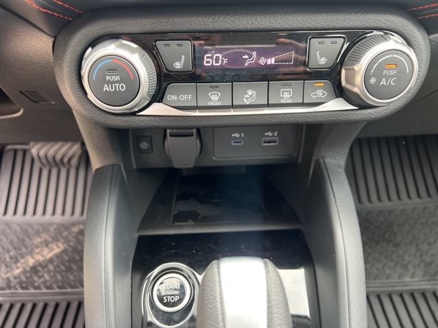 Used 2025 Nissan Versa SR w/ Trunk Package FWD image 14