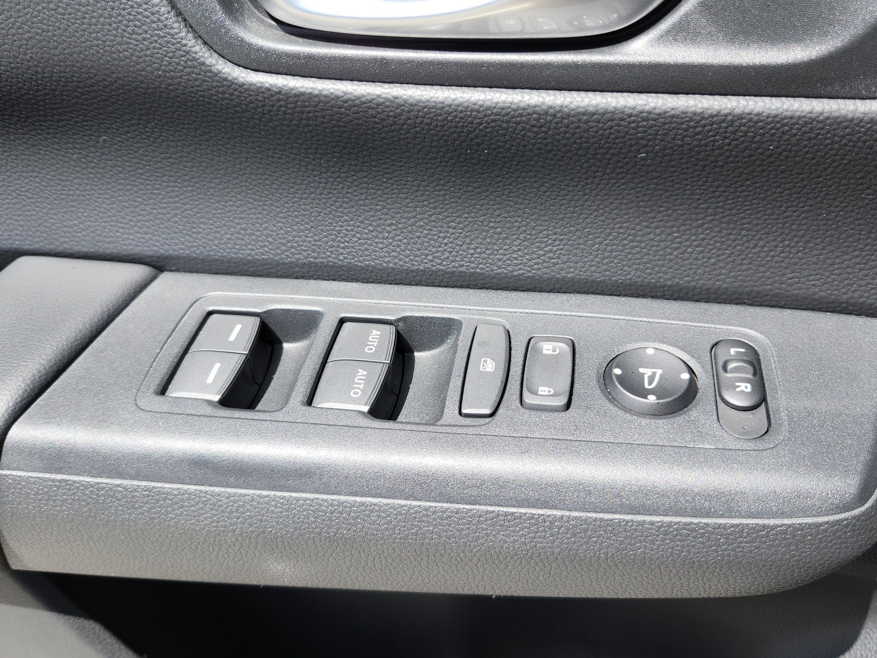 Used 2024 Honda CR-V EX image 20