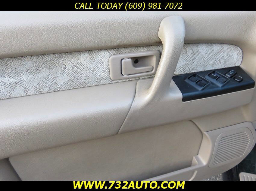 Used 2000 Isuzu Trooper S image 28