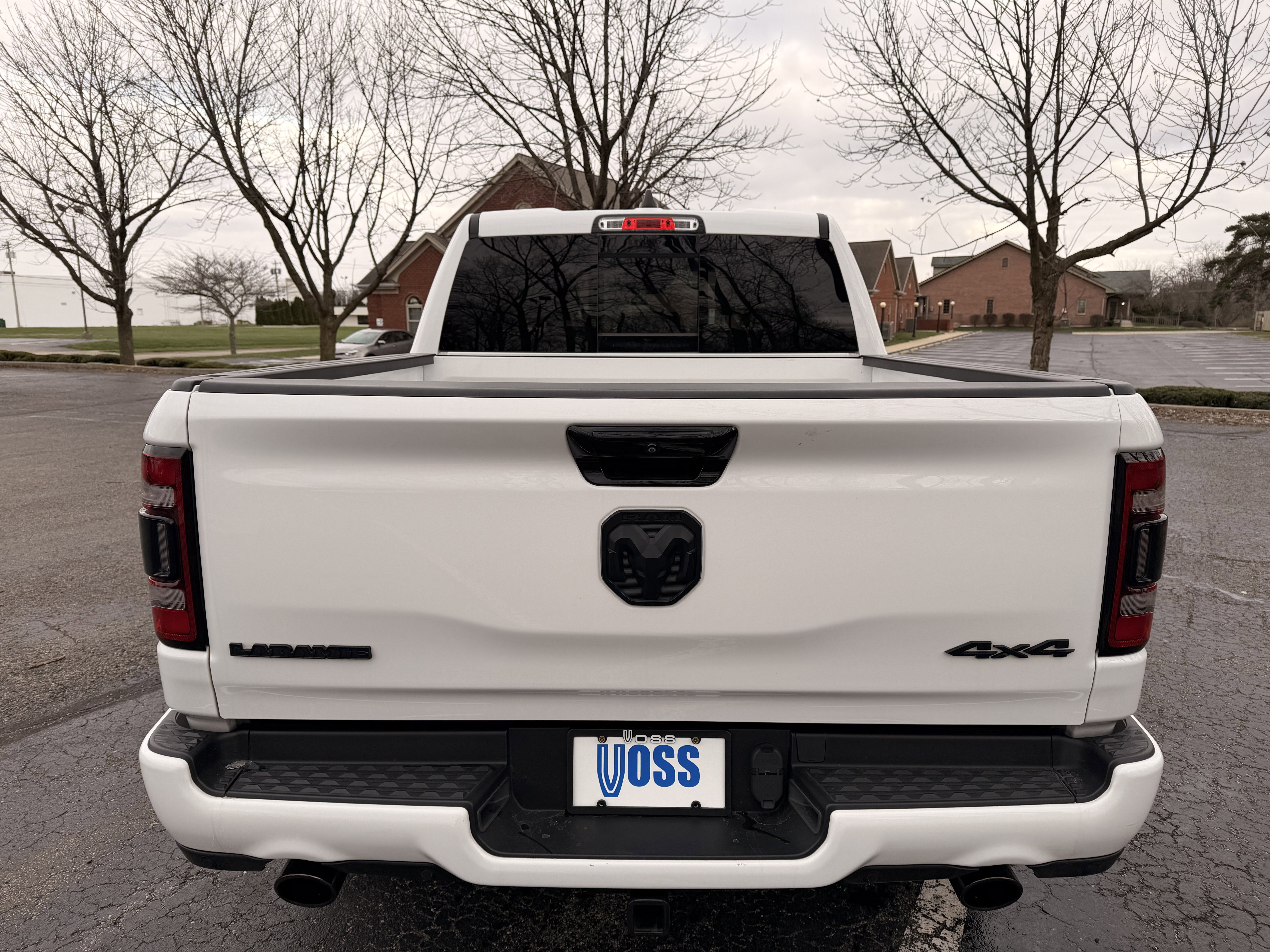 Used 2023 RAM 1500 Laramie AWD/4WD image 4