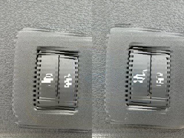 Used 2025 Nissan Murano SV image 12