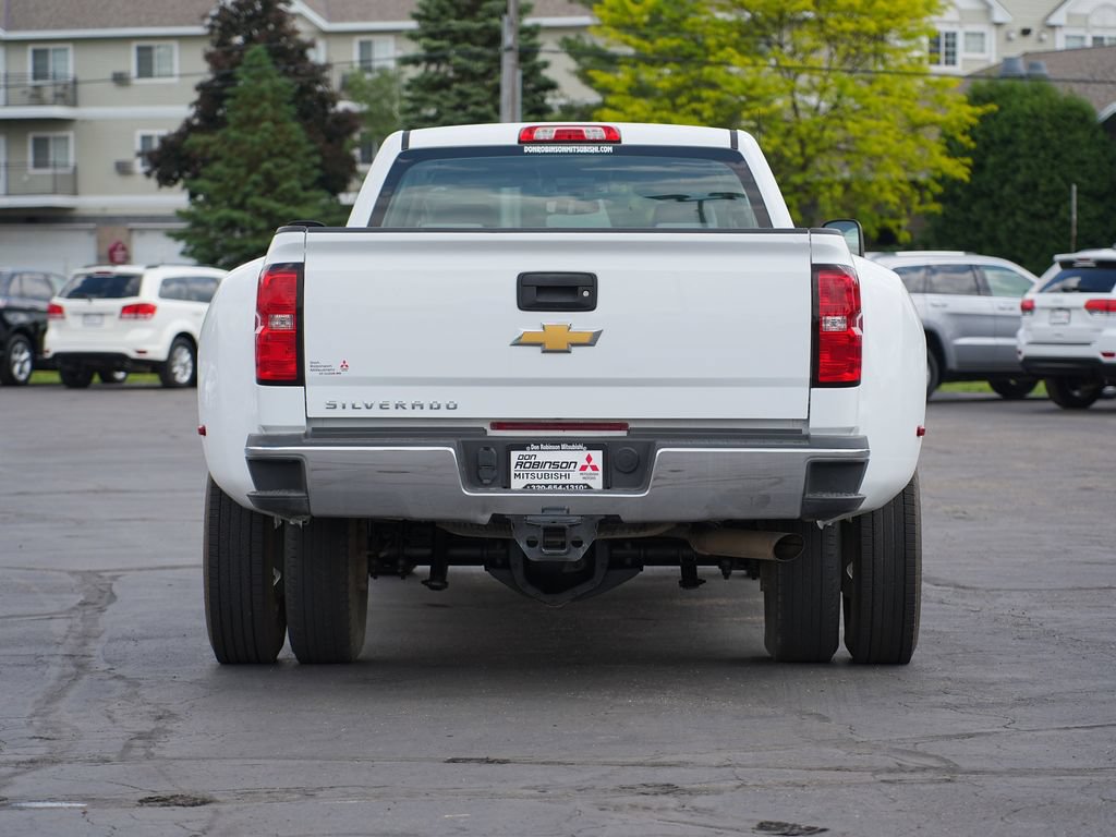 Used 2018 Chevrolet Silverado 3500 W/T AWD/4WD image 4