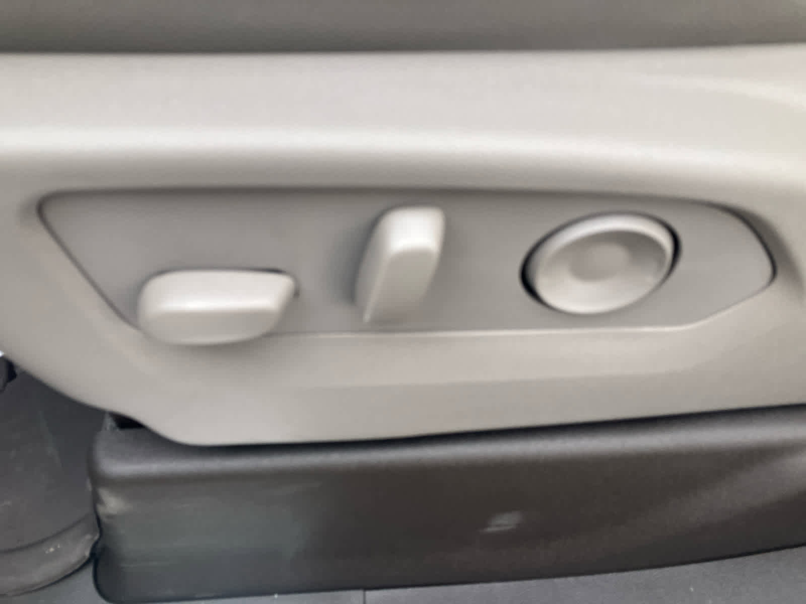 New 2026 GMC Sierra 1500 SLT w/ SLT Premium Plus Package image 11