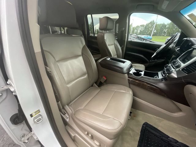 Used 2017 Chevrolet Suburban LT AWD/4WD image 27