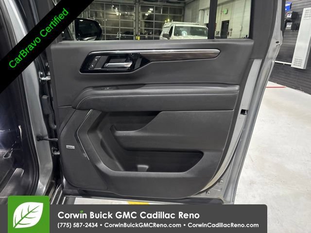 Certified 2025 Chevrolet Suburban Premier AWD/4WD image 39