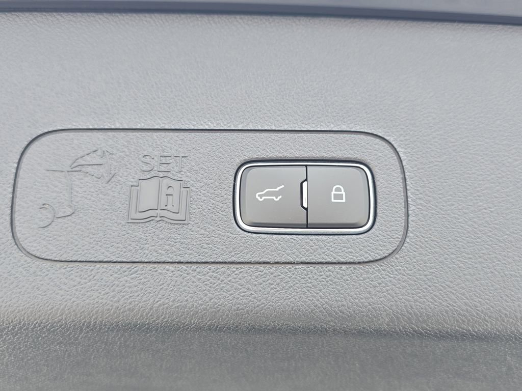 New 2025 Lincoln Aviator 2WD w/ Equipment Group 101A image 31