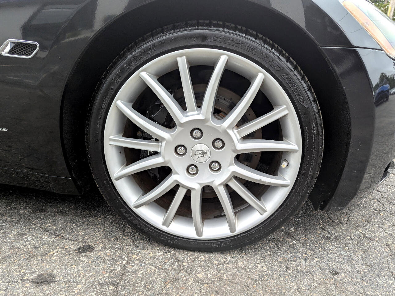 Used 2011 Maserati GranTurismo Convertible image 46