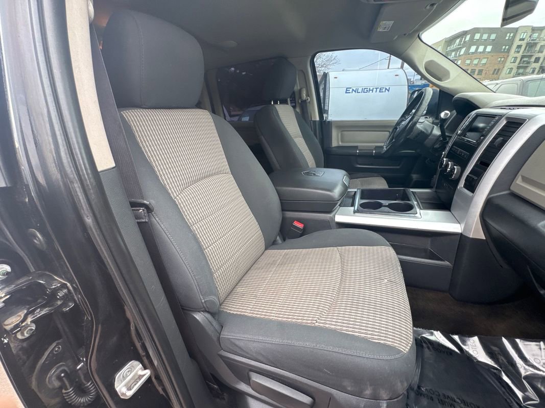 Used 2012 RAM 2500 SLT w/ Technology Group AWD/4WD image 18