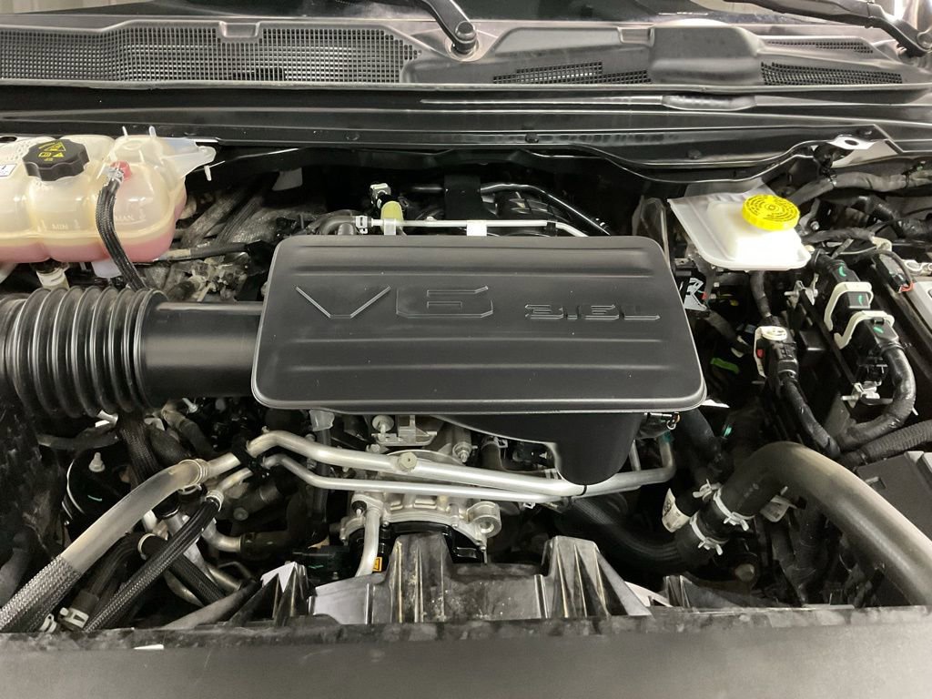 Used 2025 RAM 1500 Tradesman AWD/4WD image 32