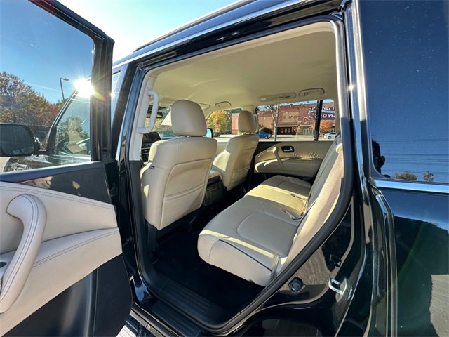 Used 2024 Nissan Armada SV image 19