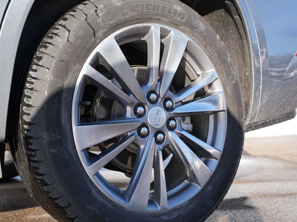 Used 2025 Cadillac XT6 Premium Luxury image 40