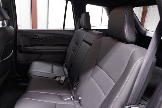 Certified 2023 Honda Passport EX-L image 19