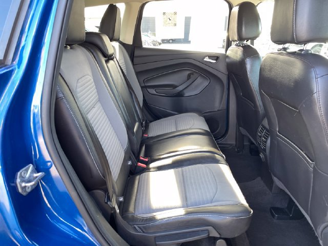 Used 2017 Ford Escape SE w/ SE Sport Appearance Package FWD image 29