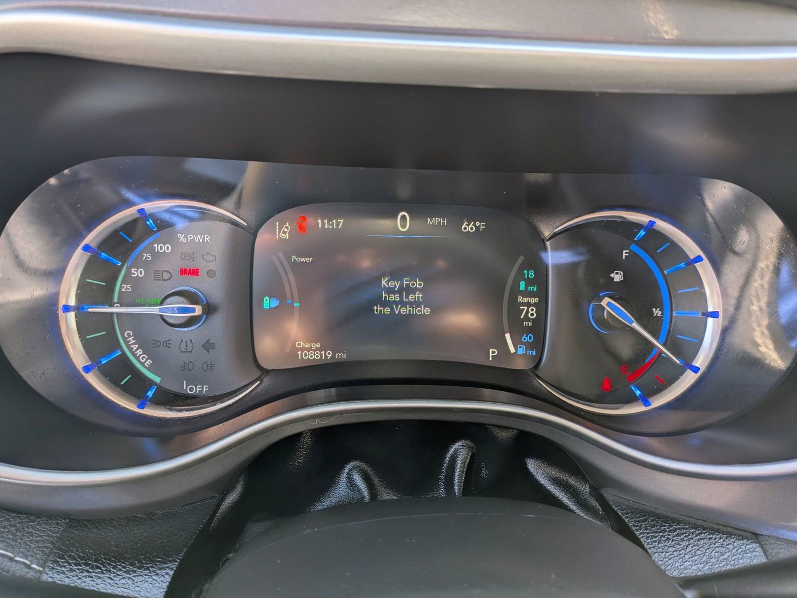 Used 2022 Chrysler Pacifica Touring-L w/ Uconnect Theater Family Group FWD image 64