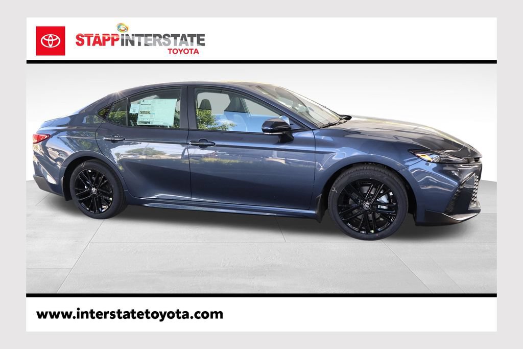 New 2026 Toyota Camry SE w/ Convenience Package
