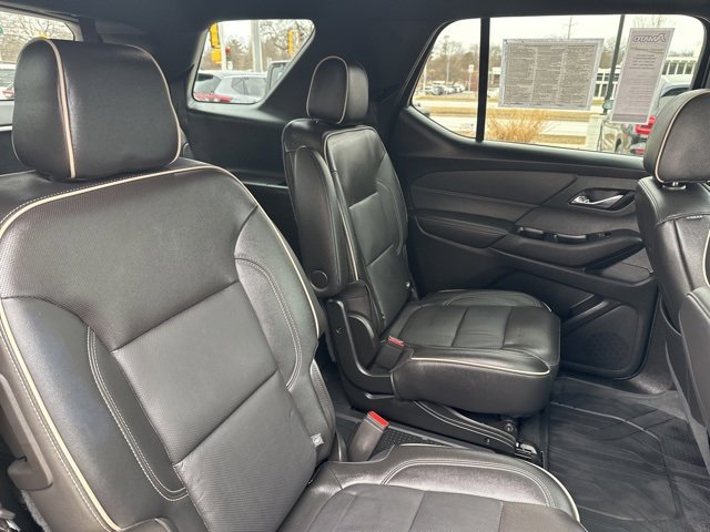 Used 2023 Chevrolet Traverse Premier w/ Redline Edition image 18