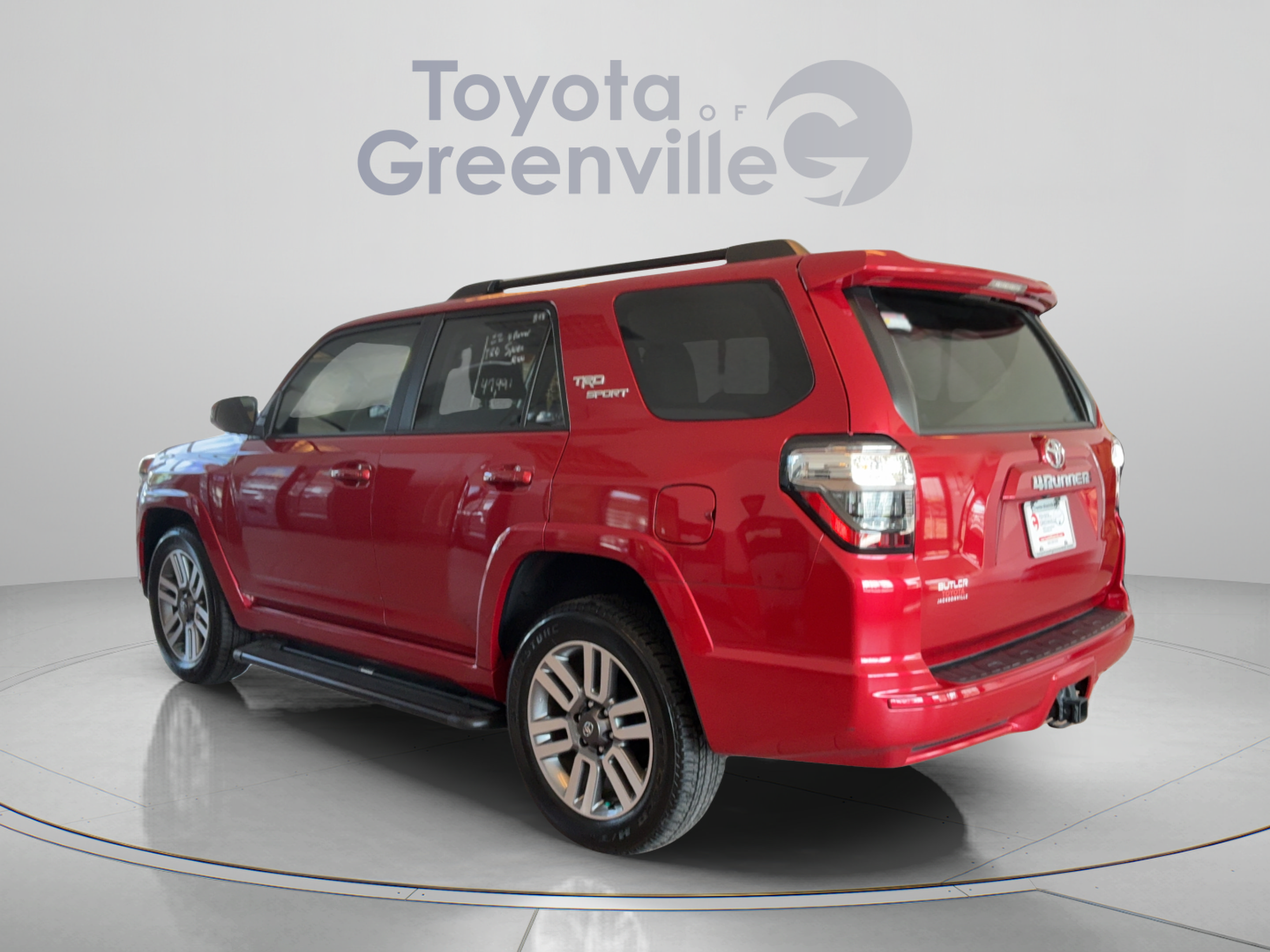Certified 2022 Toyota 4Runner TRD Sport w/ Technology Package AWD/4WD image 4
