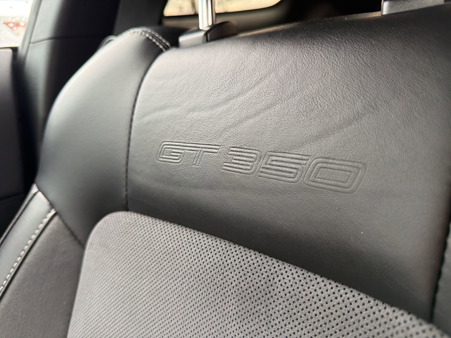 Used 2019 Ford Mustang Shelby GT350 w/ Technology Package RWD image 42