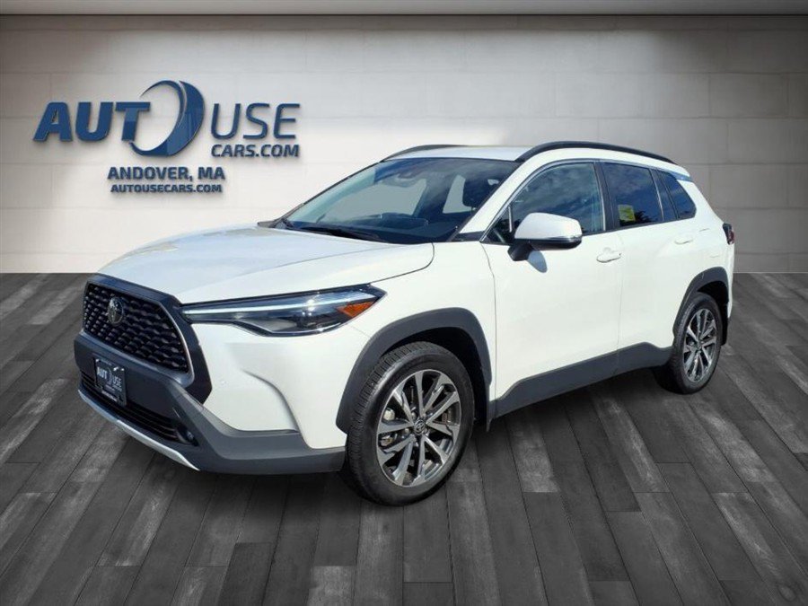 Used 2022 Toyota Corolla Cross XLE AWD/4WD image 1