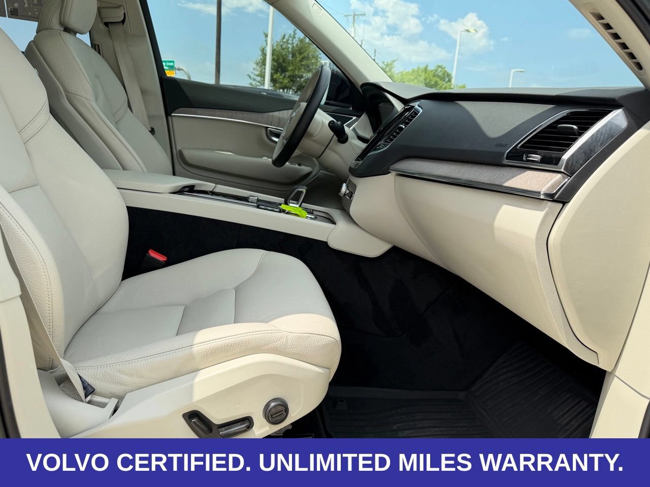 Certified 2023 Volvo XC90 B6 Plus AWD/4WD image 36