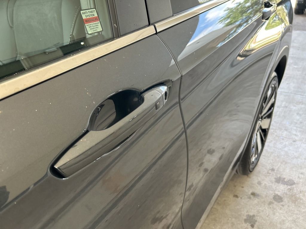 New 2025 Mitsubishi Outlander SE image 15