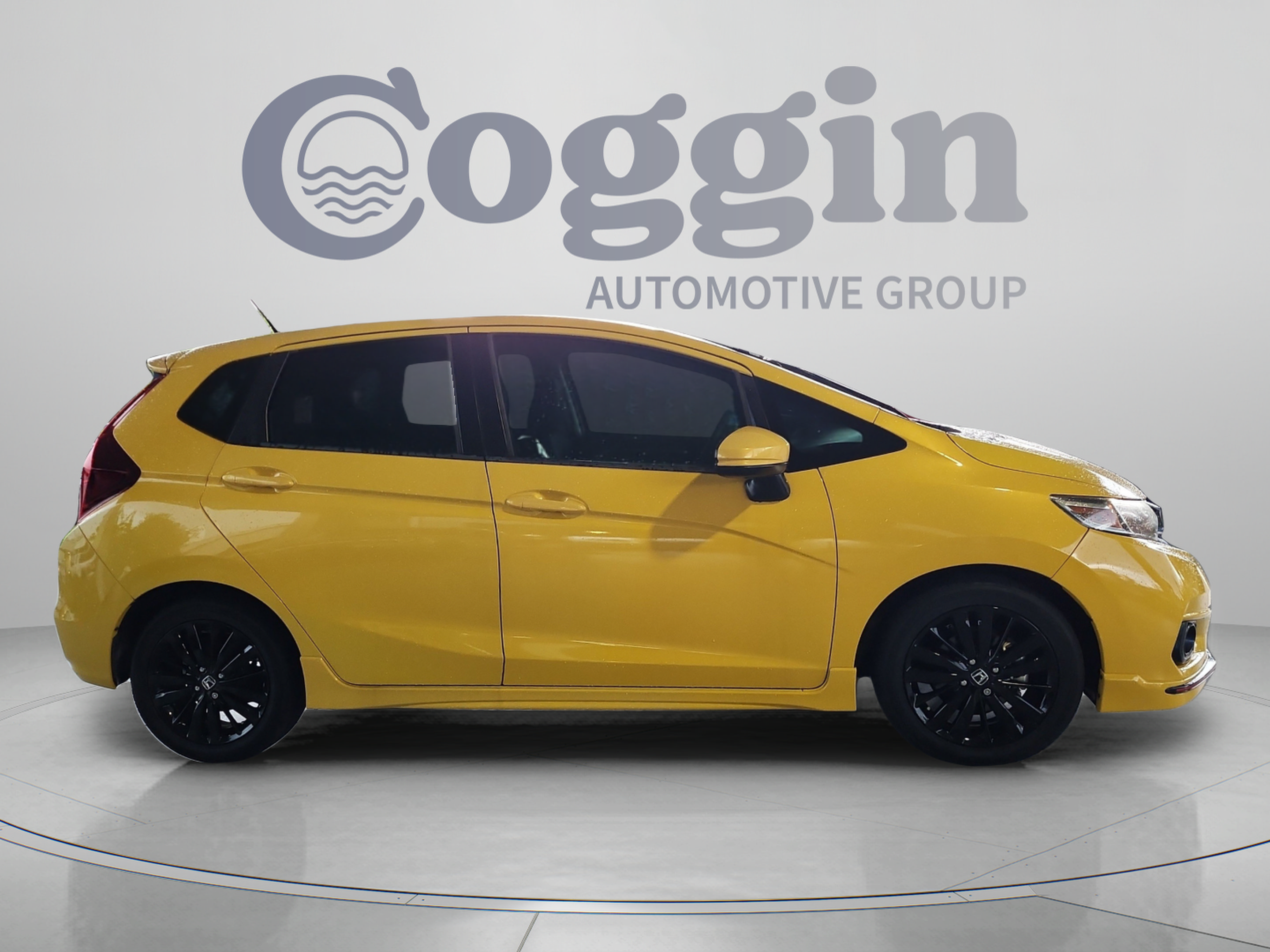Used 2018 Honda Fit Sport image 9