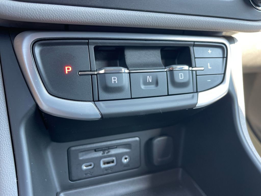 Used 2022 GMC Terrain SLT w/ Infotainment Package II image 17