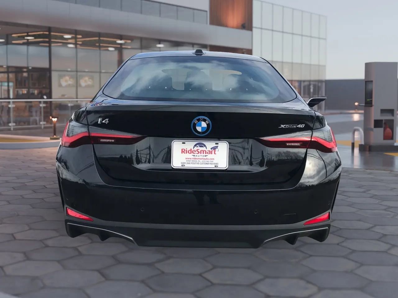Used 2025 BMW i4 xDrive40i w/ Premium Package image 10