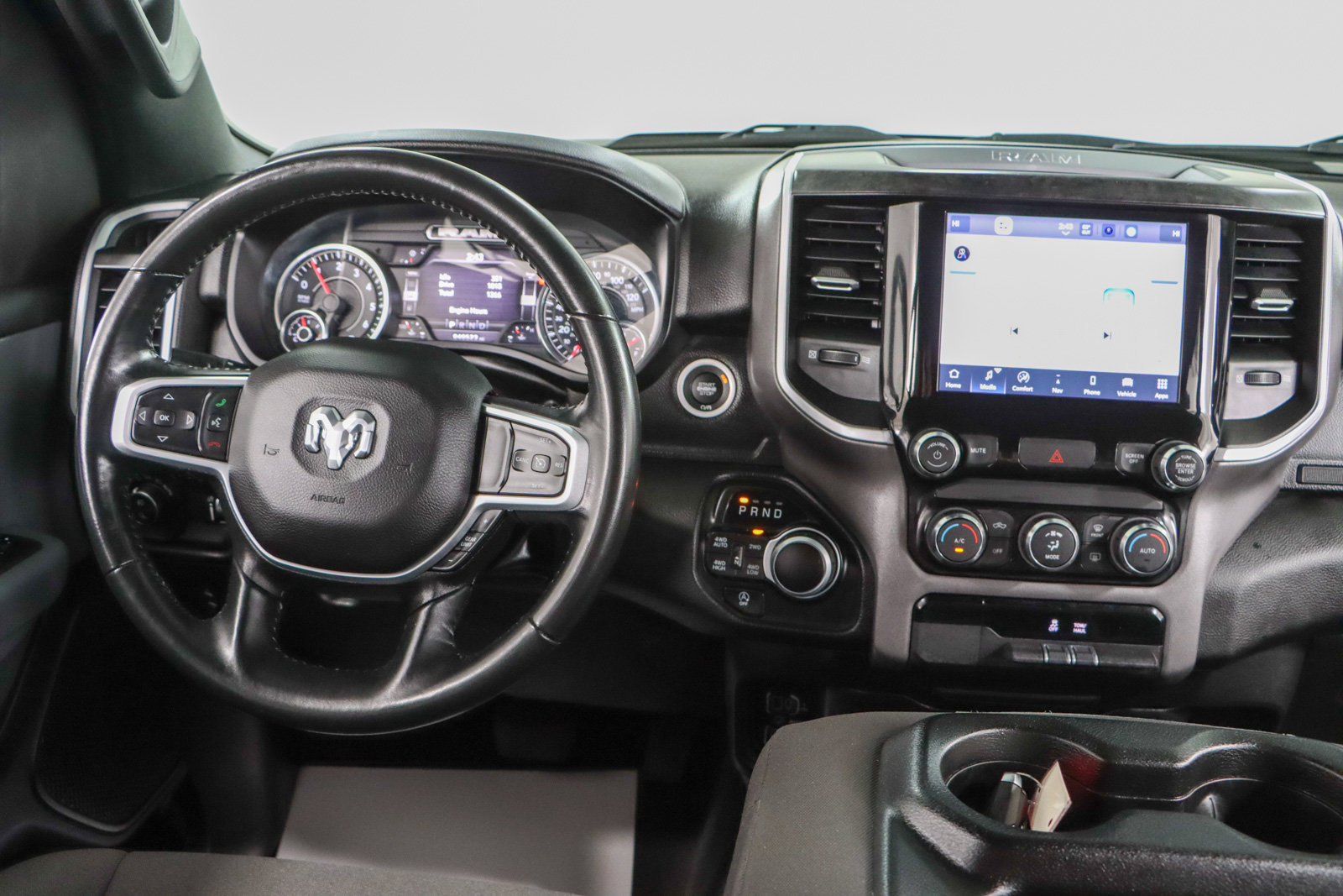 Used 2022 RAM 1500 Big Horn AWD/4WD image 17