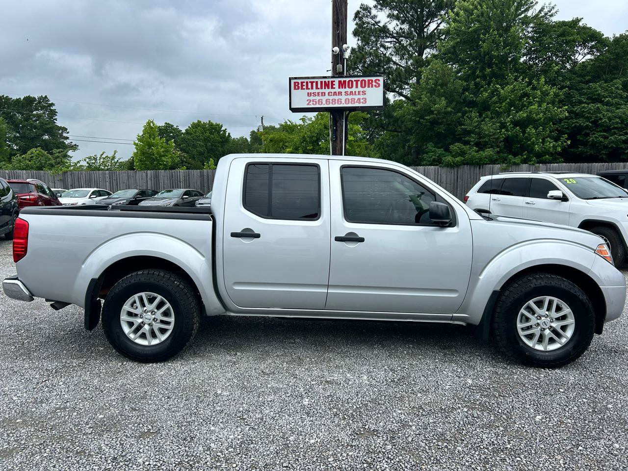 Used 2019 Nissan Frontier SV RWD image 3