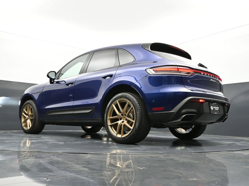 Used 2025 Porsche Macan image 58