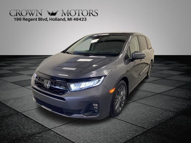 Used 2025 Honda Odyssey Touring image 3