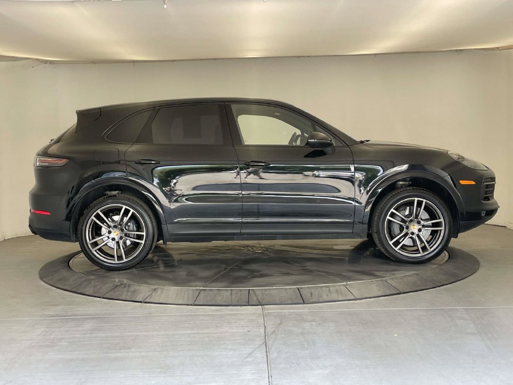 Certified 2023 Porsche Cayenne S Platinum AWD/4WD image 8