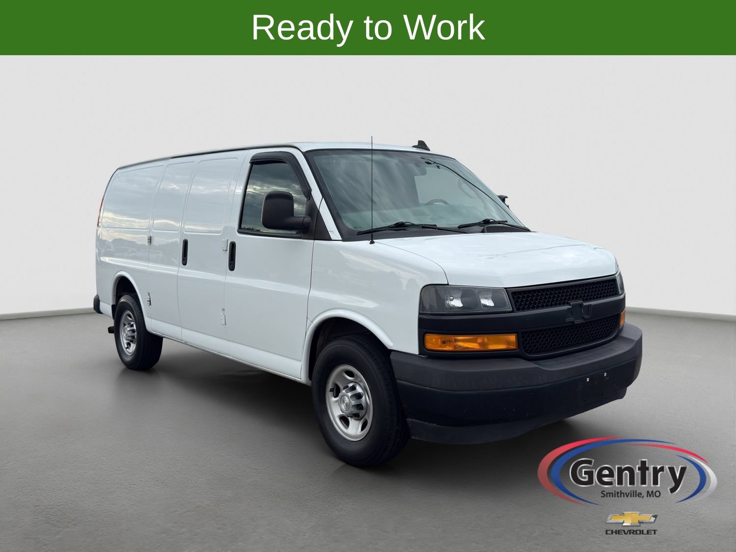 Used 2018 Chevrolet Express 2500 w/ Driver Convenience Package RWD image 8