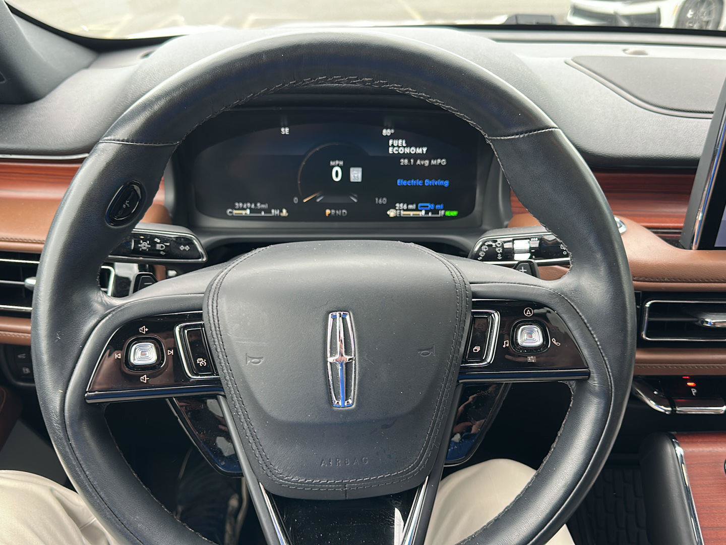 Used 2023 Lincoln Aviator Grand Touring w/ Equipment Group 301A AWD/4WD image 16