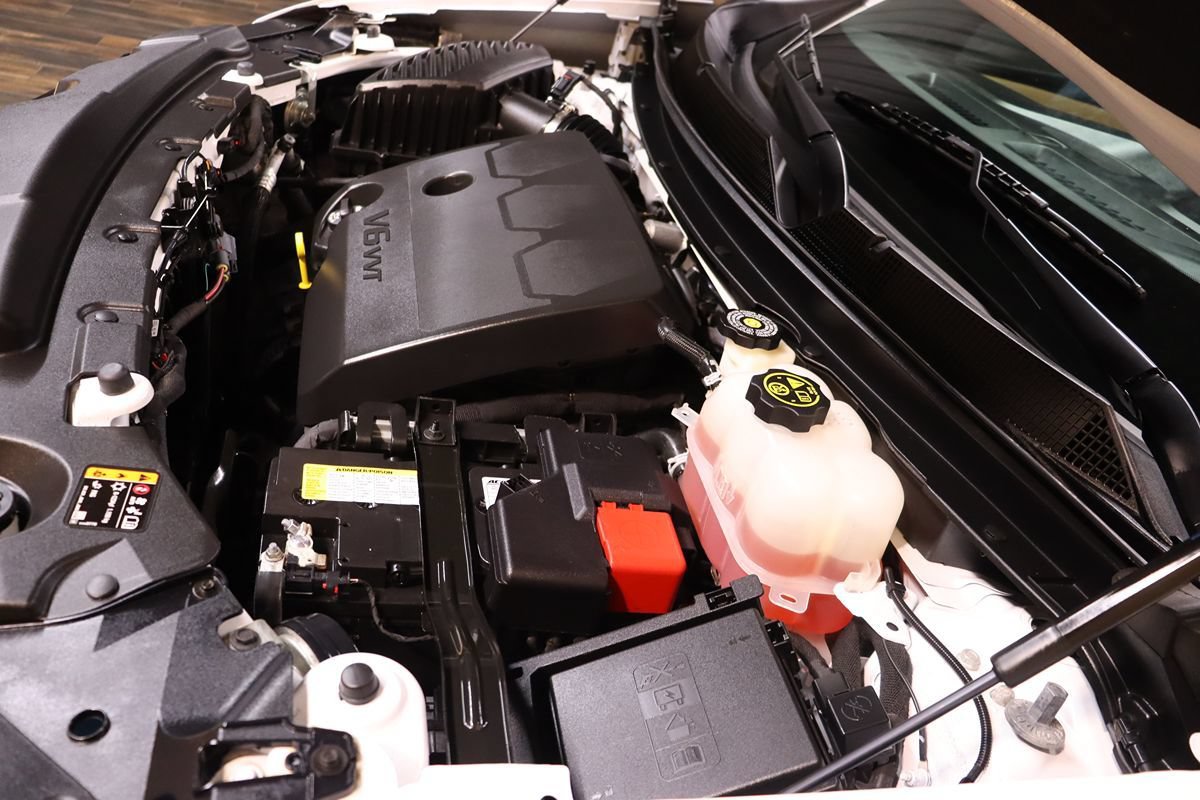 Used 2023 Chevrolet Traverse Premier FWD image 69