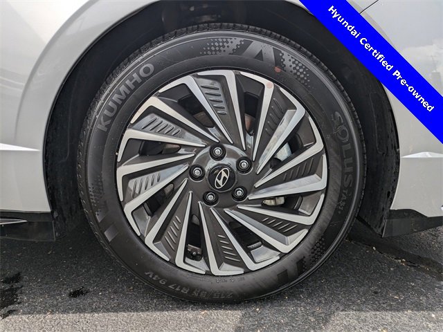 Used 2025 Hyundai Sonata Limited image 11