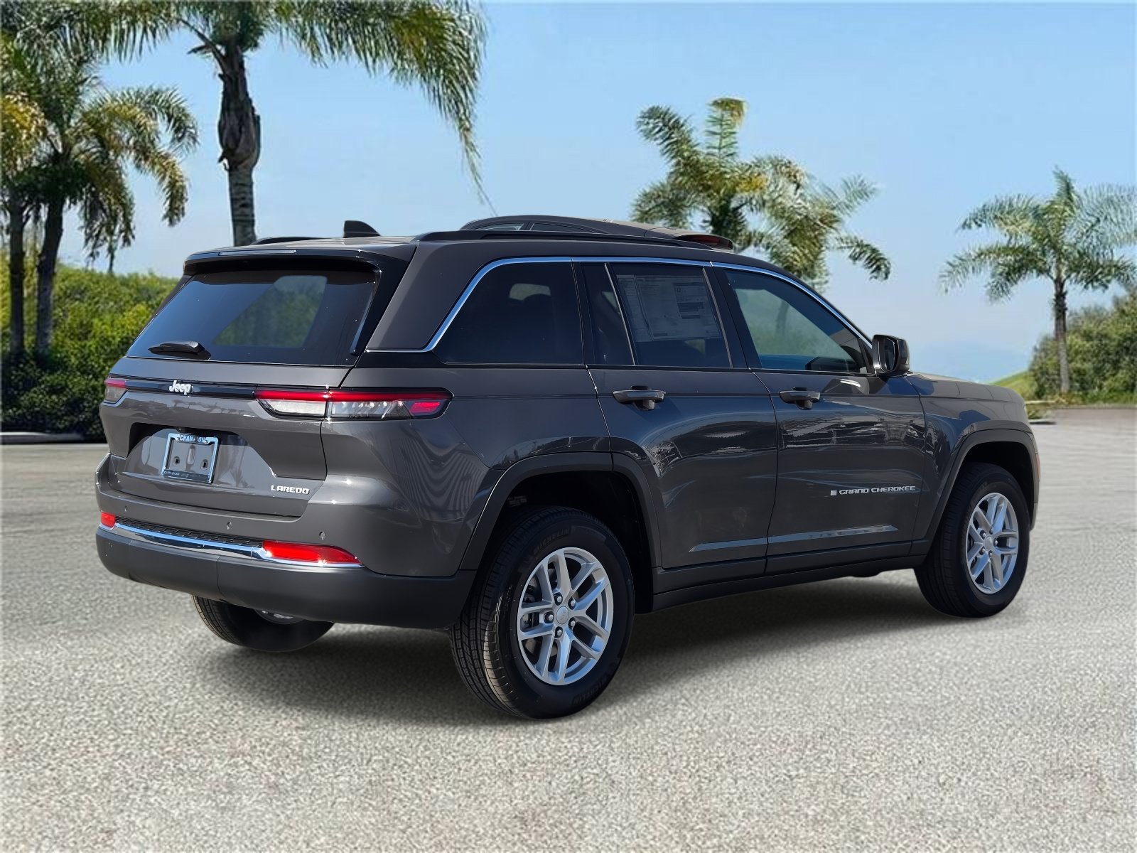New 2026 Jeep Grand Cherokee Laredo X RWD image 4